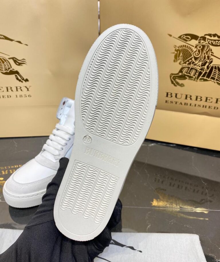 burberry ayakkabi bot beyaz