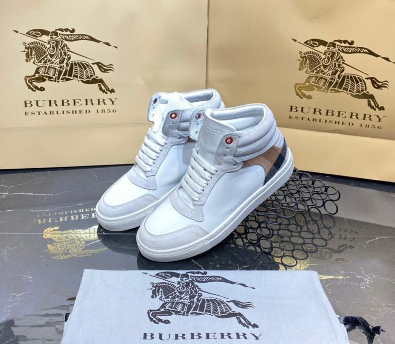 burberry ayakkabi bot beyaz