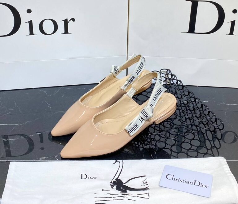 christian dior ayakkabi babet rugan nude