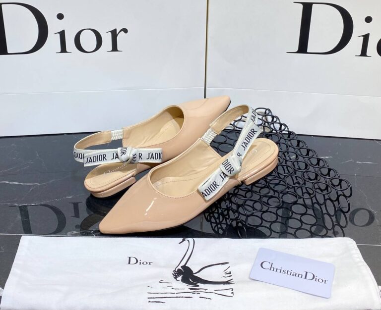 christian dior ayakkabi babet rugan nude