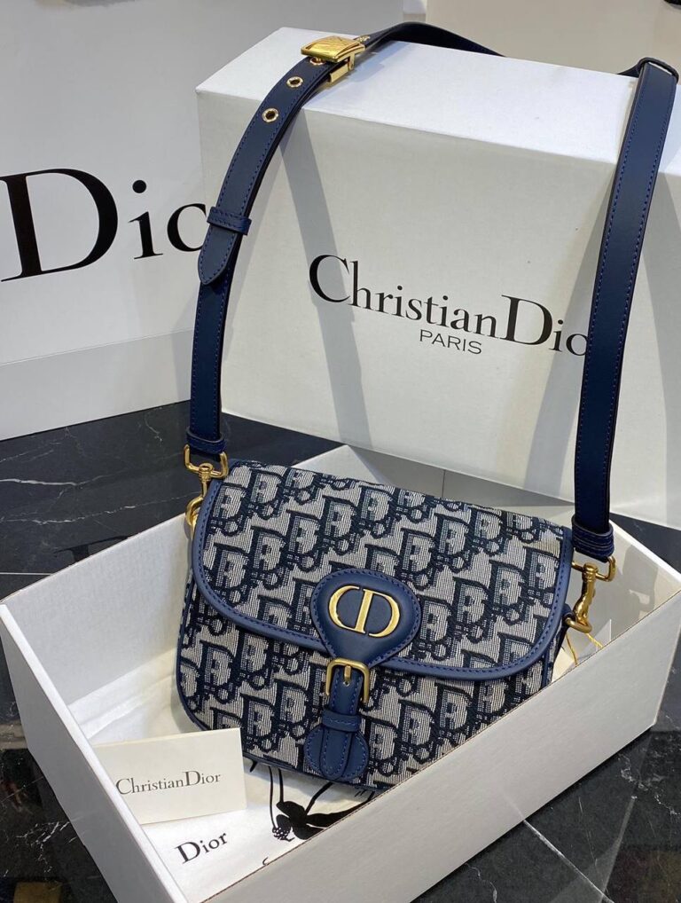 christian dior canta booby nakisli lacivert 22x17 cm