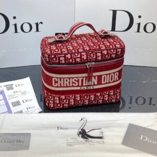 christian dior canta vanity case nakisli kirmizi 24x17 cm