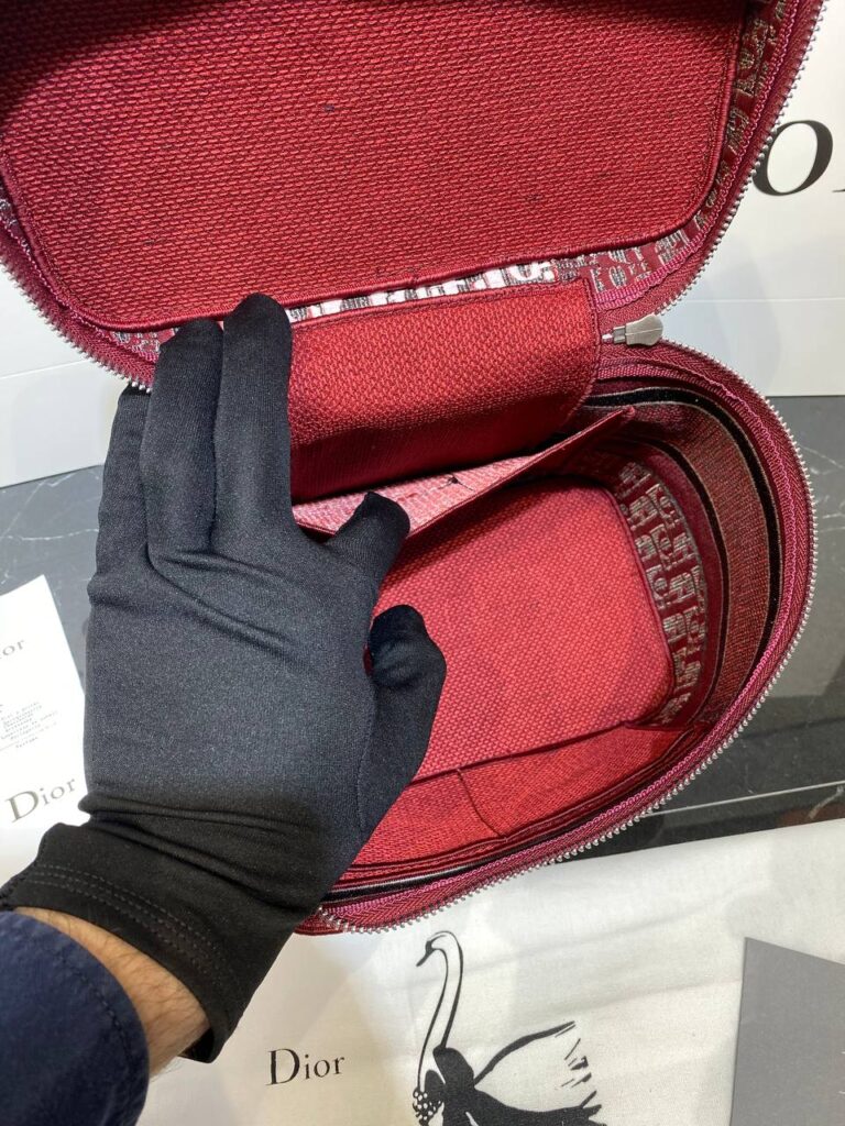 christian dior canta vanity case nakisli kirmizi 24x17 cm