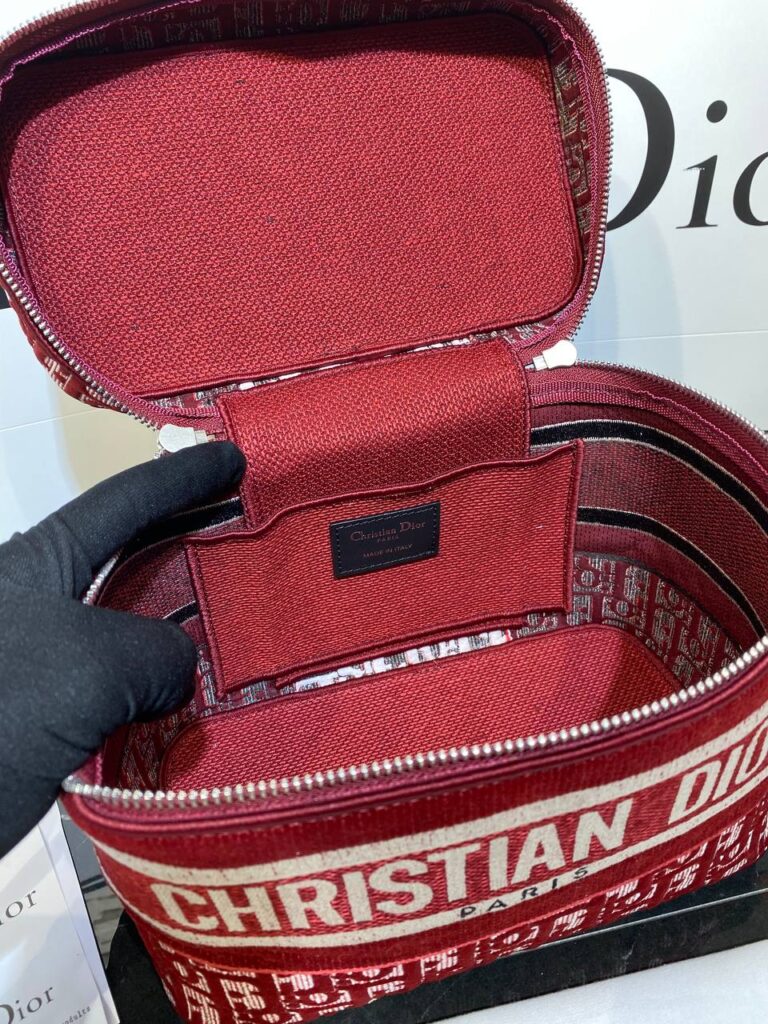 christian dior canta vanity case nakisli kirmizi 24x17 cm