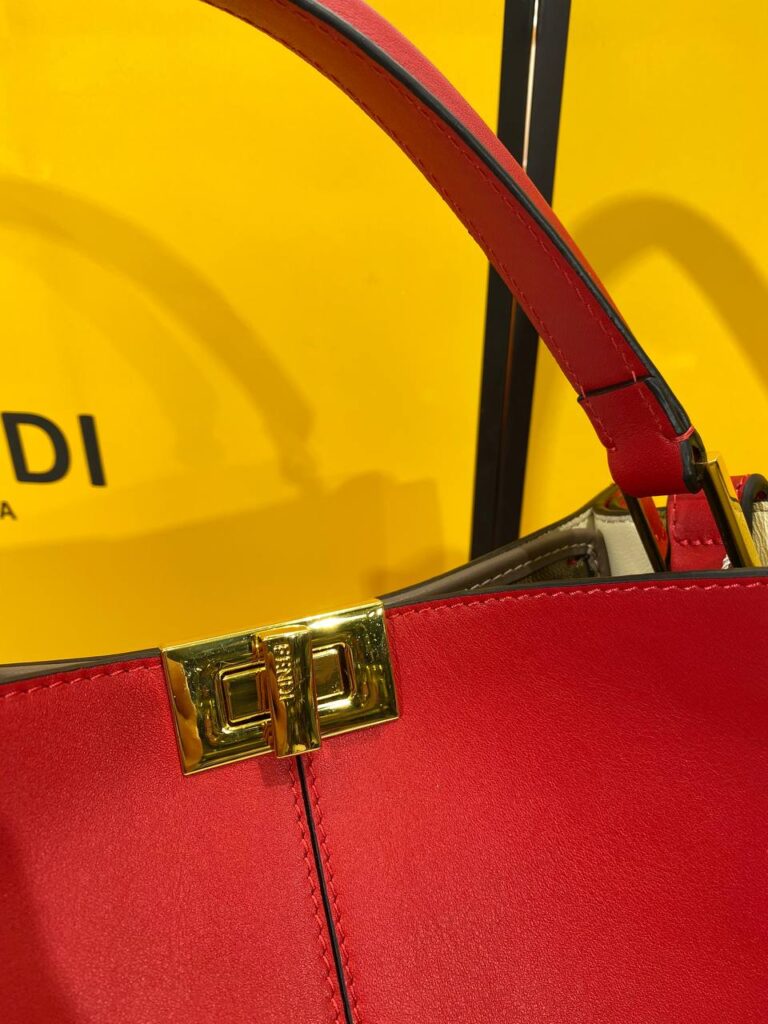 fendi canta pekaboo medium x lite kirmizi 30x26 cm