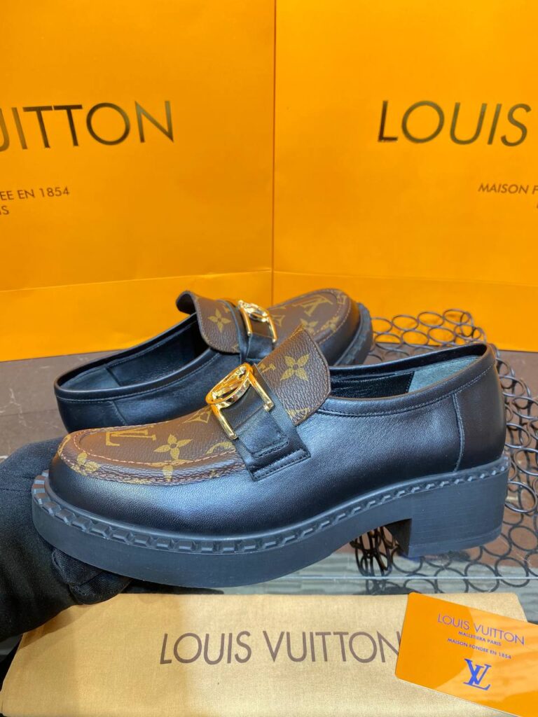 louis vuitton ayakkabi academy loafer siyah monogram