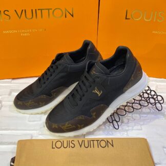 louis vuitton ayakkabi run away erkek siyah