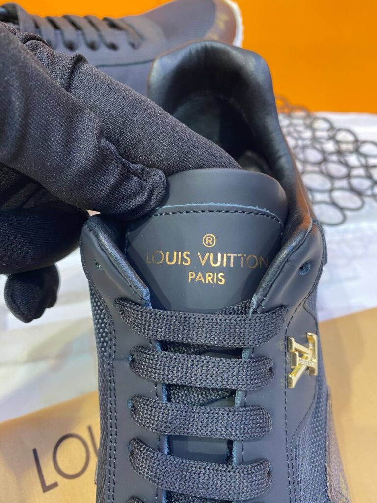 louis vuitton ayakkabi run away erkek siyah