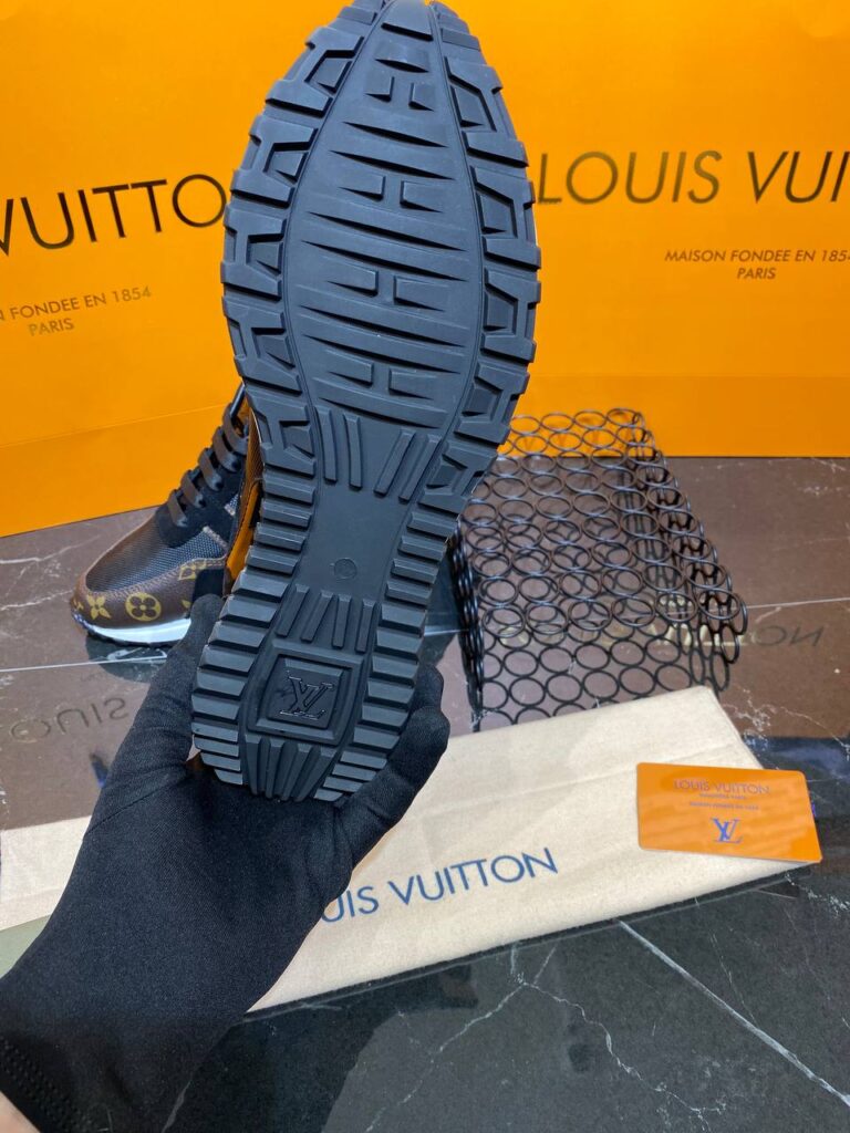louis vuitton ayakkabi run away sneaker siyah