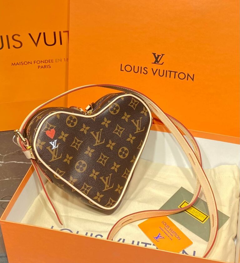 louis vuitton canta kalp game on coeur kahve aski