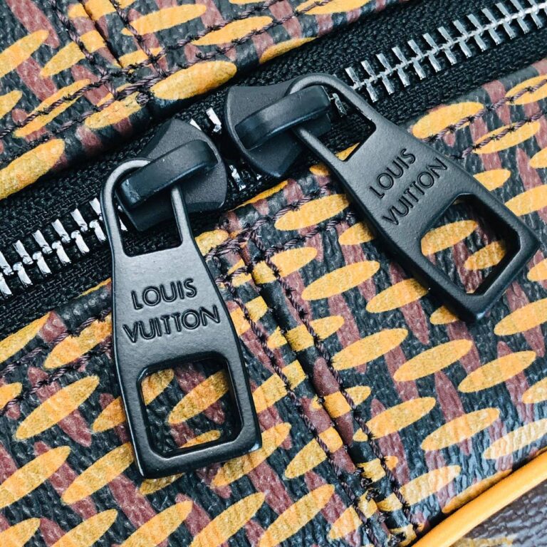 louis vuitton canta lv2 collection campus sirt kahve 39x30x13 cm