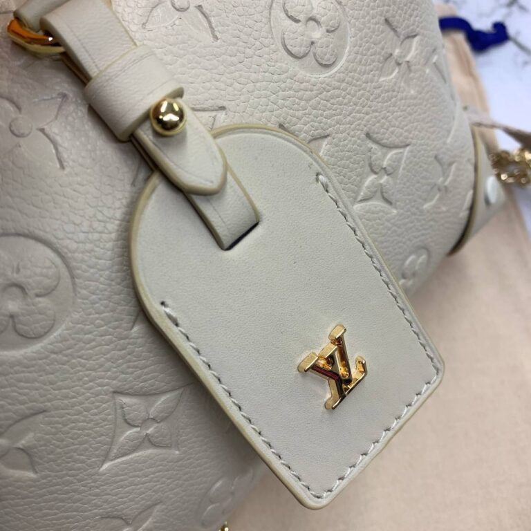 louis vuitton canta petite malle krem monaco deri 20x14x8