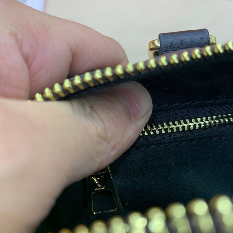 louis vuitton canta petite malle monogram siyah 20x14x8