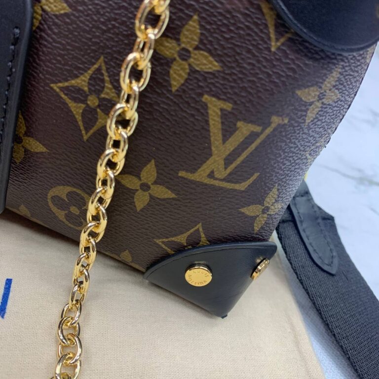 louis vuitton canta petite malle monogram siyah 20x14x8