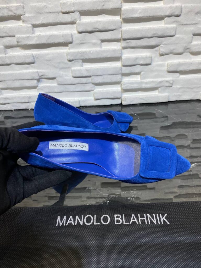 manolo blahnik ayakkabi stiletto pumps saks mavi suet topuk 8 cm
