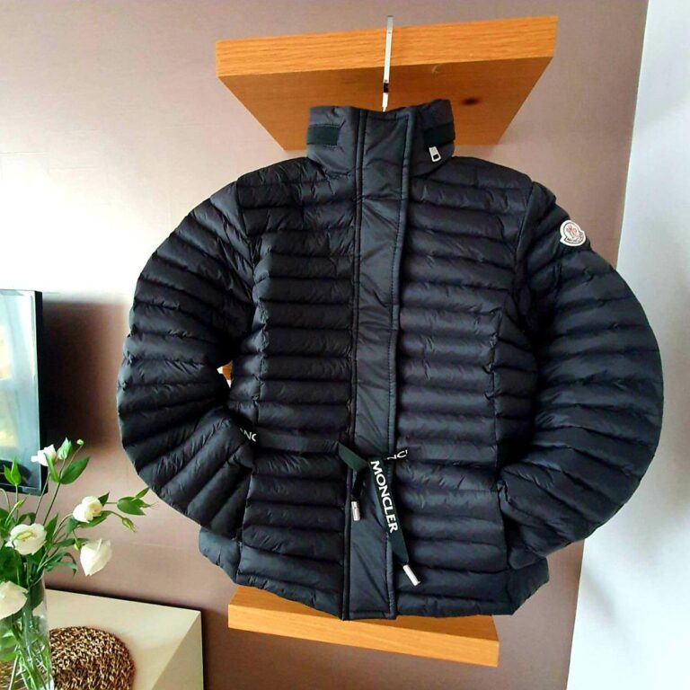 moncler mont siyah yuksek kalite