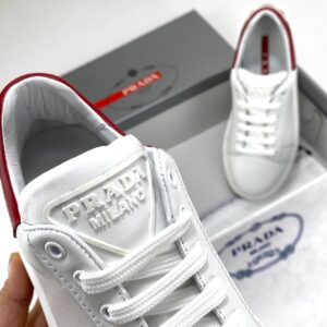prada ayakkabi contrast heel low top sneakers