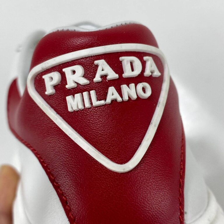 prada ayakkabi contrast heel low top sneakers