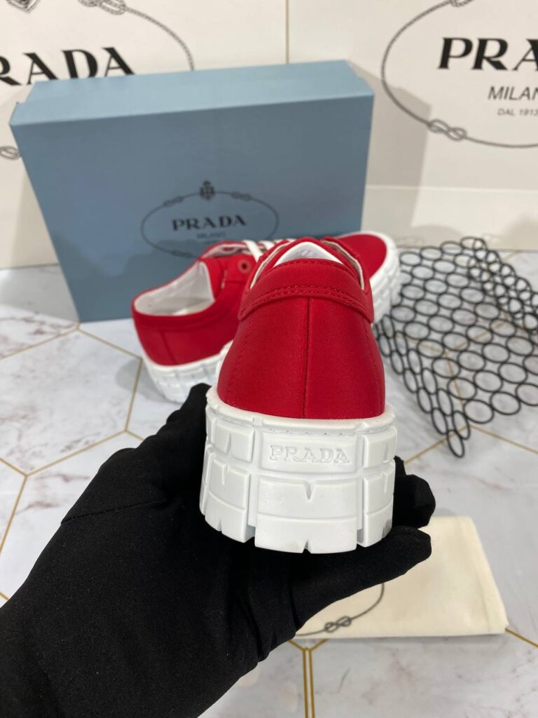 prada ayakkabi kirmizi gabardine