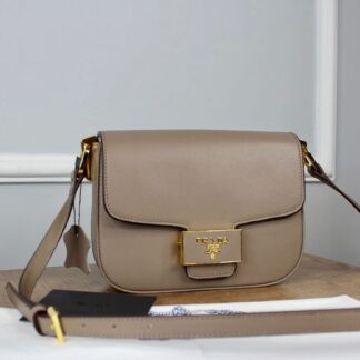 prada canta embleme saffiano vizon 20.5x14 cm