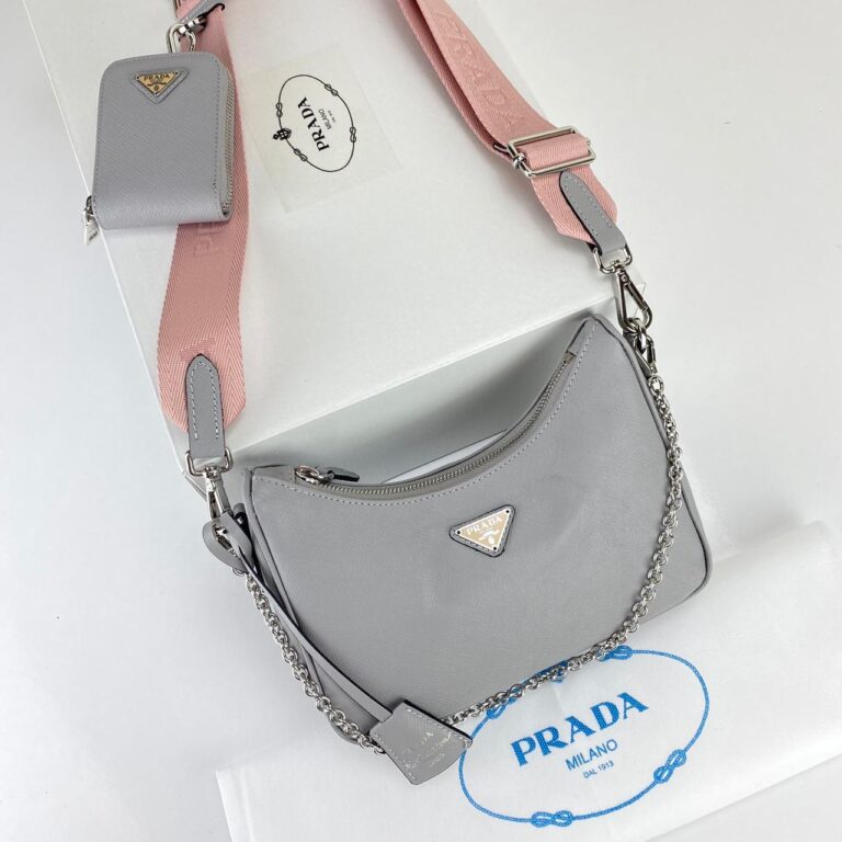 prada canta re edition 2005 saffiano omuz cantasi deri gri 22x18 cm