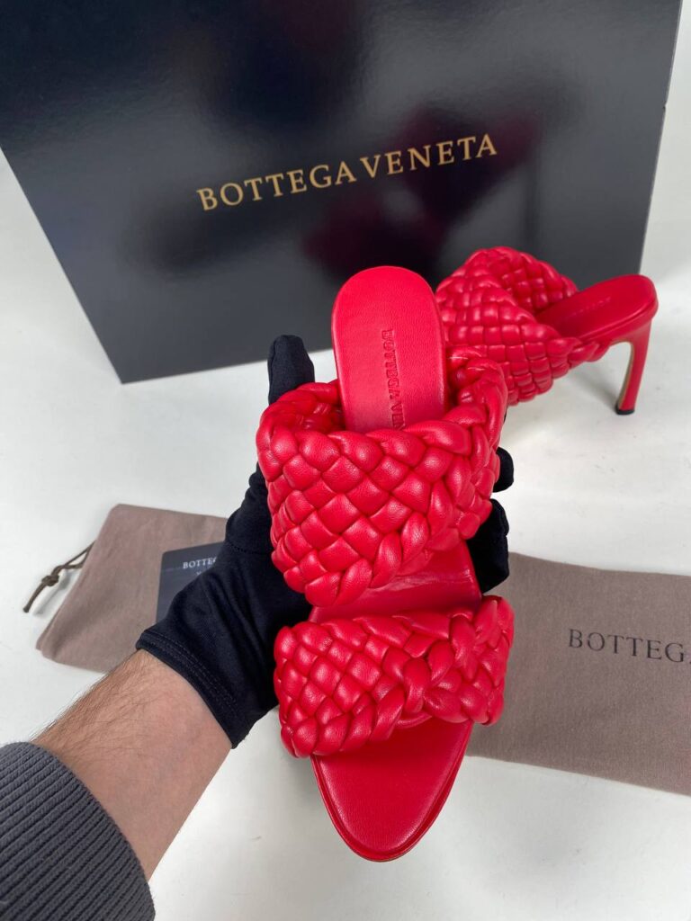 bottega veneta ayakkabi deri kirmizi terlik topuk 10 cm