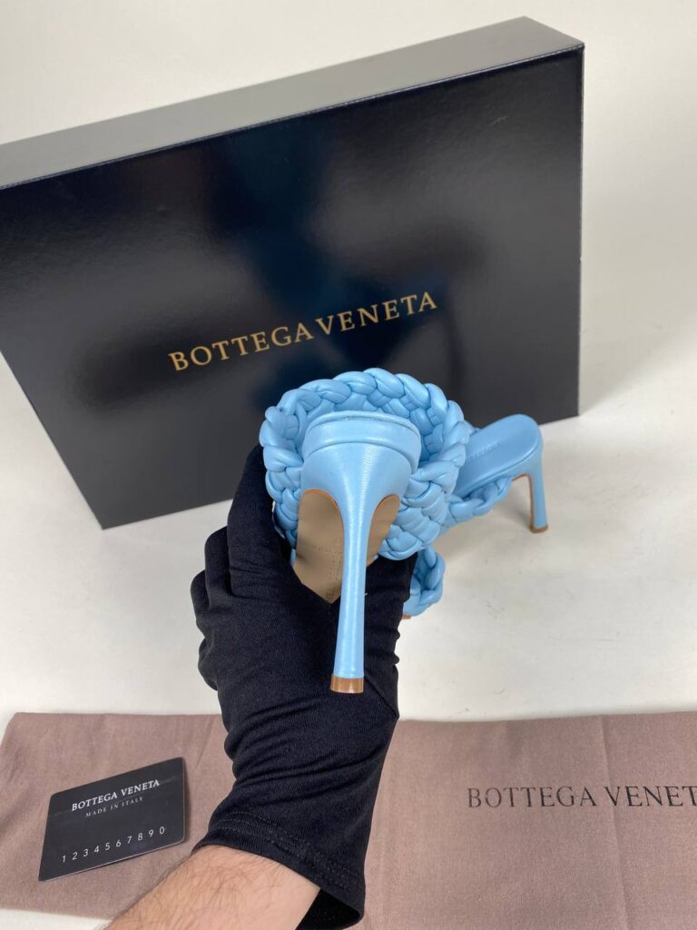 bottega veneta ayakkabi deri mavi terlik topuk 10 cm