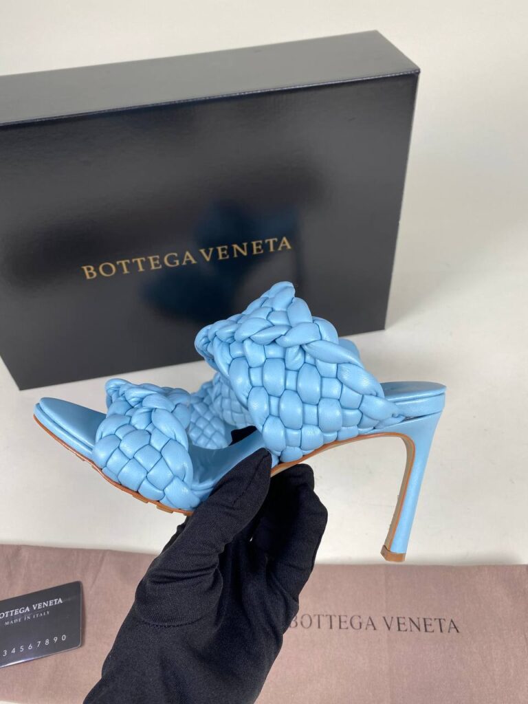 bottega veneta ayakkabi deri mavi terlik topuk 10 cm
