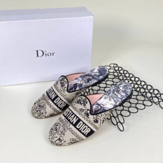 christian dior nakisli siyah bej terlik 2021