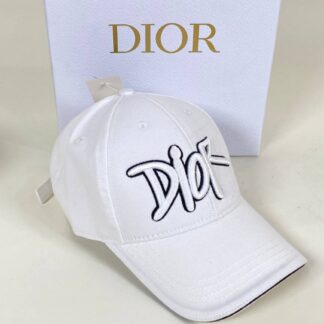 christian dior sapka beyaz