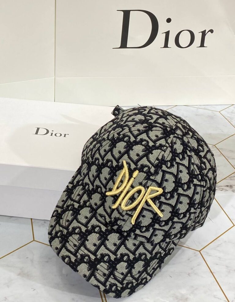 christian dior sapka klasik vip logo