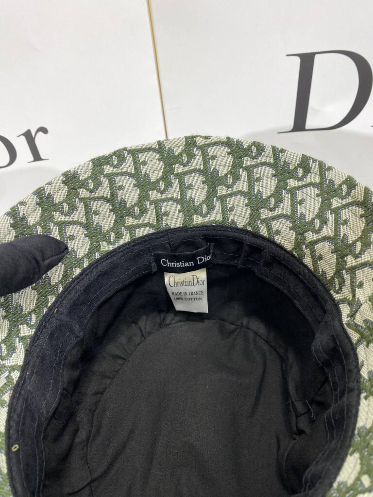 christian dior sapka yesil