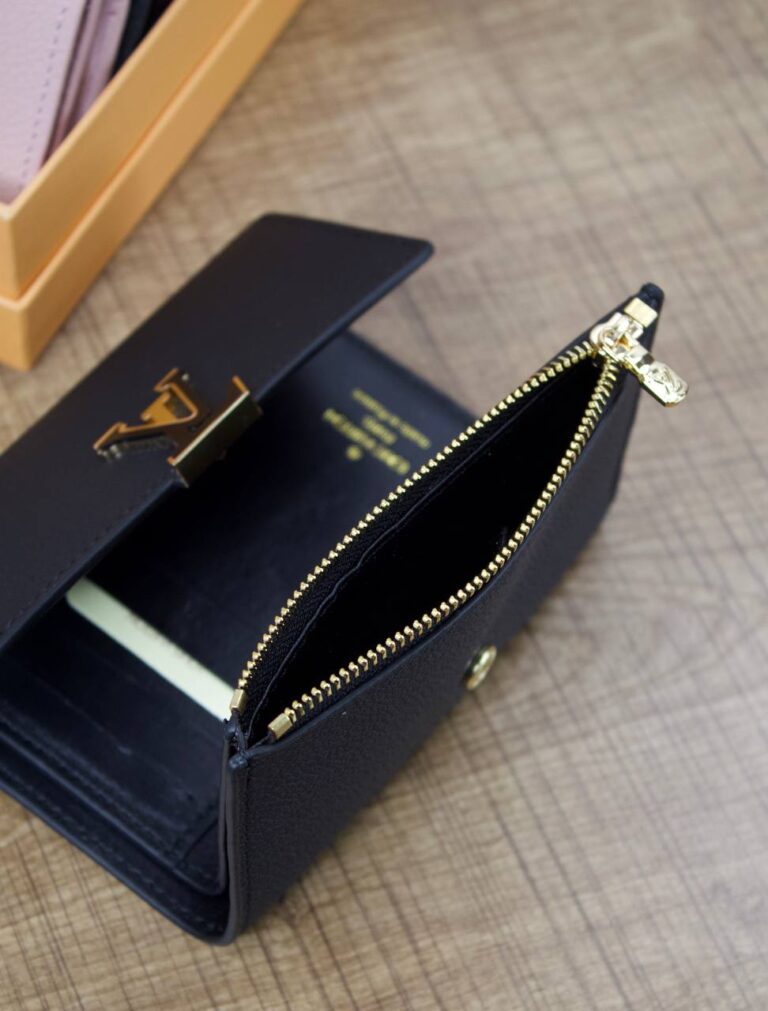louis vuitton canta cappucines siyah kucuk cuzdan 13.5x9.5x3 cm