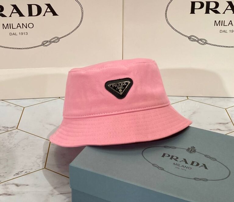 prada sapka pembe 2021 yaz