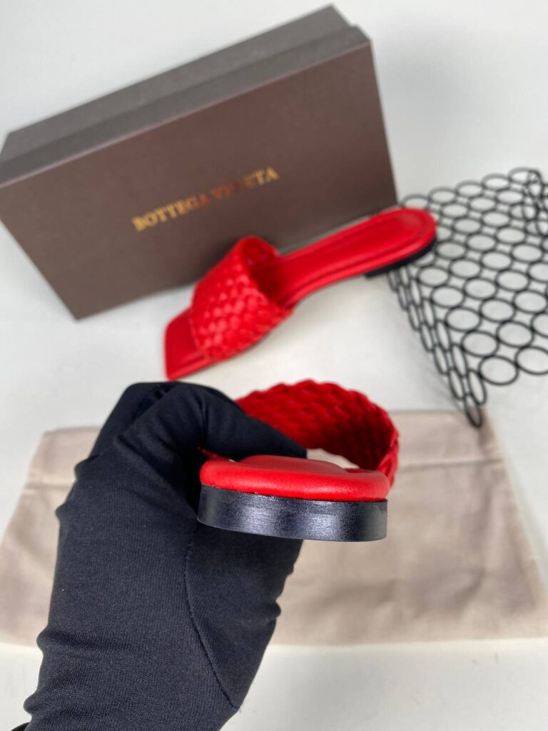 bottega veneta ayakkabi kirmizi ?rg?l? terlik