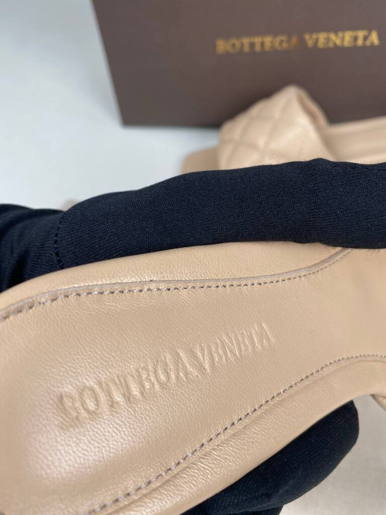 bottega veneta ayakkabi nude renk terlik