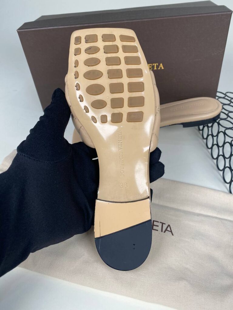 bottega veneta ayakkabi nude renk terlik
