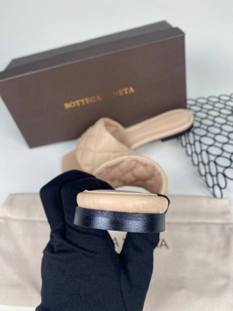 bottega veneta ayakkabi nude renk terlik