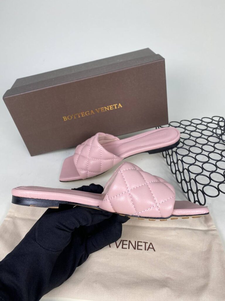 bottega veneta ayakkabi pembe terlik