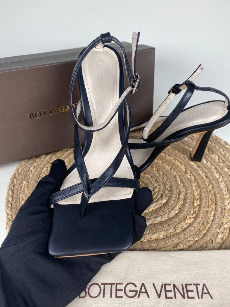 bottega veneta ayakkabi topuklu siyah