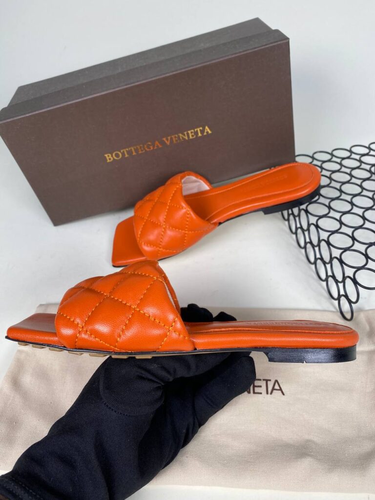 bottega veneta ayakkabi turuncu terlik