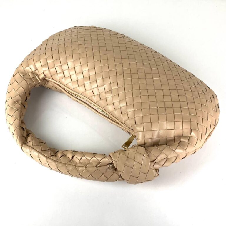 bottega veneta canta jodie medium boy pudra 54x35 cm