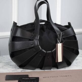 bottega veneta canta shell siyah 40x25 cm