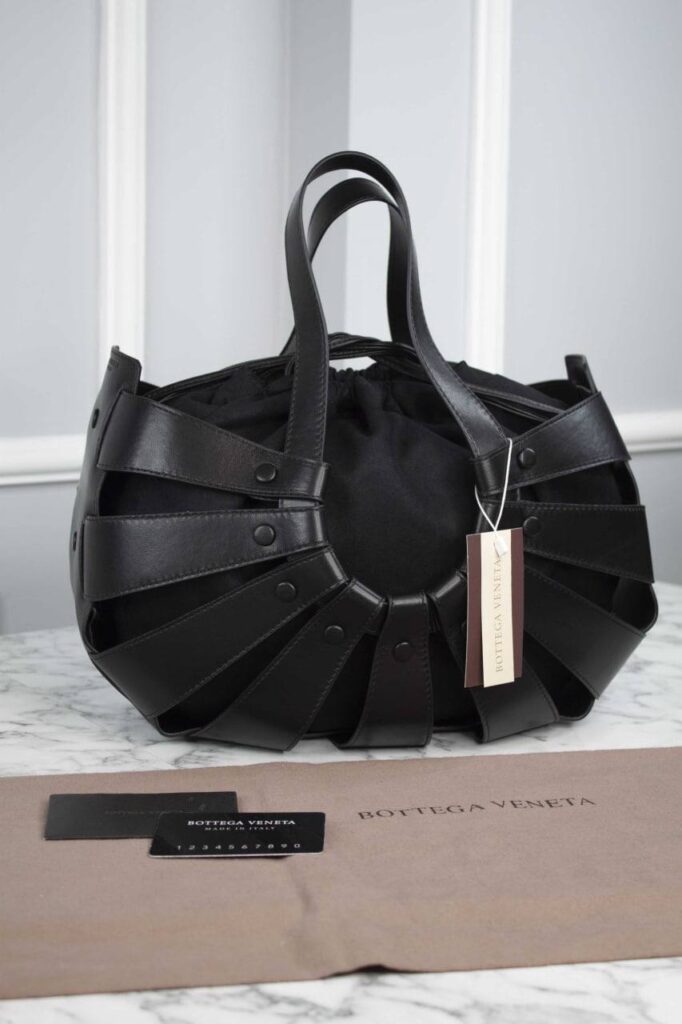 bottega veneta canta shell siyah 40x25 cm