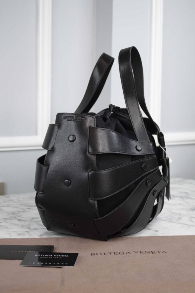 bottega veneta canta shell siyah 40x25 cm