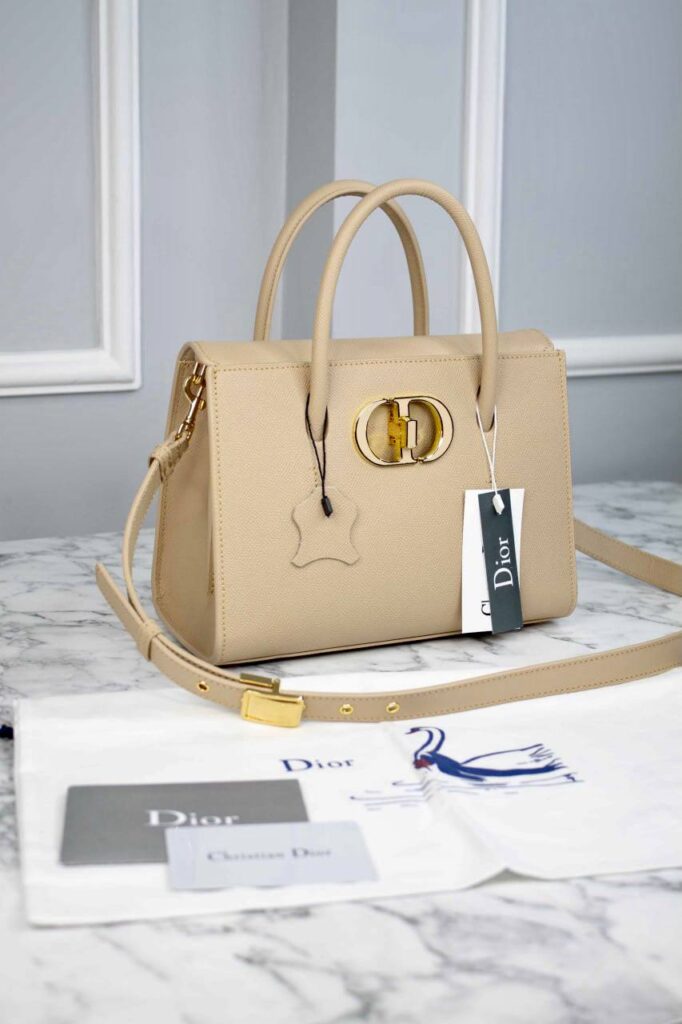 christian dior canta medium st honore tote camel 25x19x12 cm