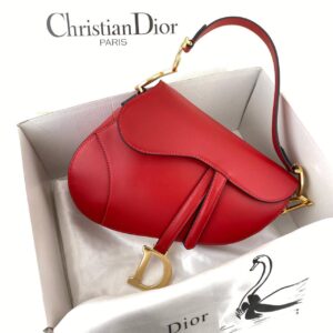 christian dior canta saddle calfskin kirmizi eskitme altin rengi 25x20x6 cm