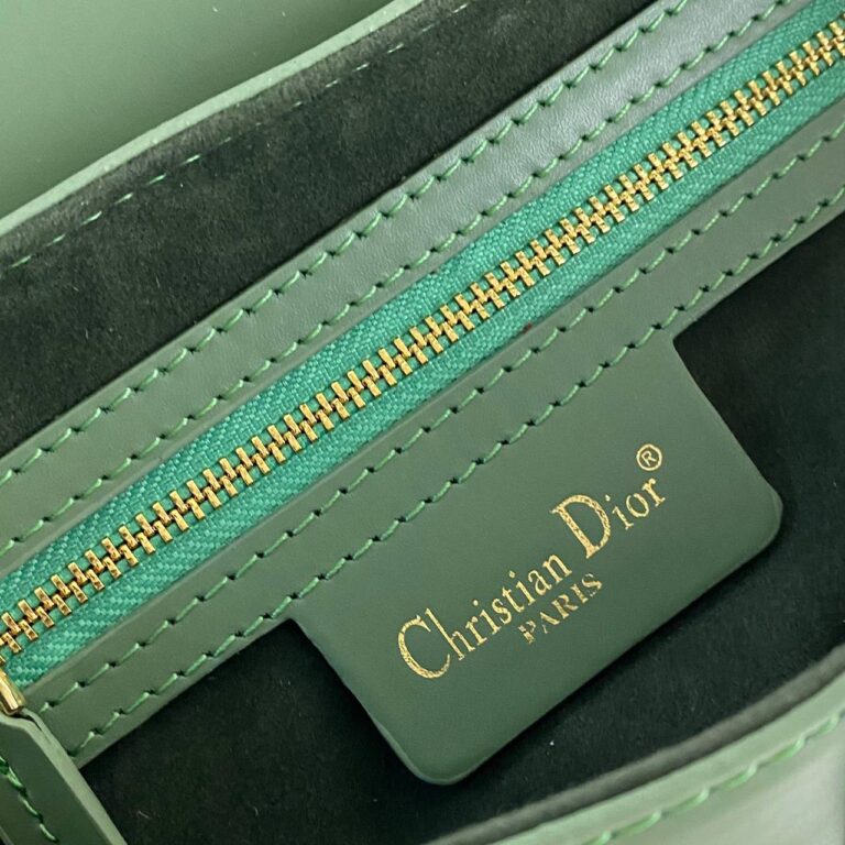 christian dior canta saddle calfskin yesil 25x20x6 cm