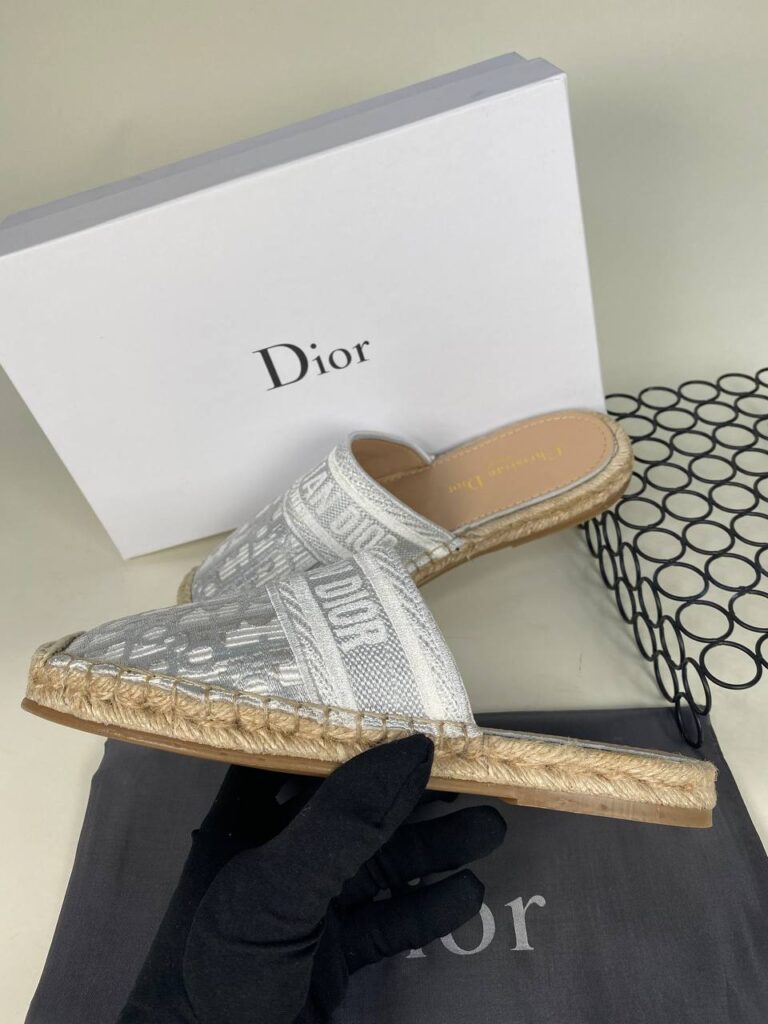 christian dior terlik nakisli gri