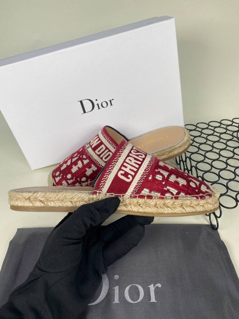 christian dior terlik nakisli kirmizi